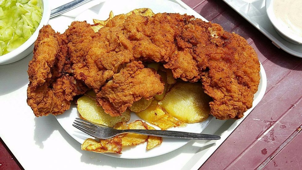 Pléh Csárda giant schnitzel
